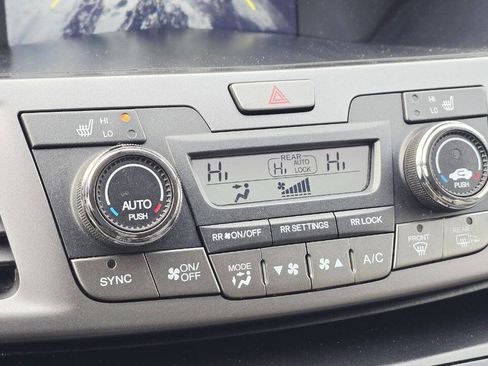 Used 2014 Honda Odyssey EX image 19