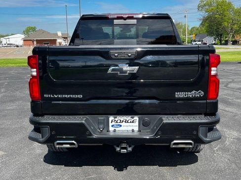 Used 2022 Chevrolet Silverado 1500 High Country w/ High Country Premium Package image 4