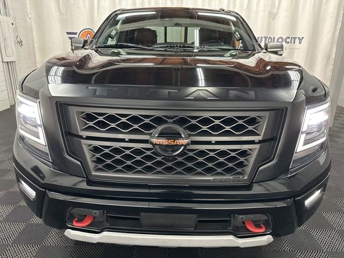 Used 2020 Nissan Titan PRO-4X w/ Pro-4x Convenience Package AWD/4WD image 3