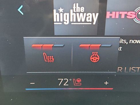 Used 2025 BMW X3 xDrive30i w/ Premium Package image 23