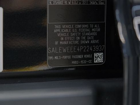 Used 2023 Land Rover Defender 110 V8 image 81