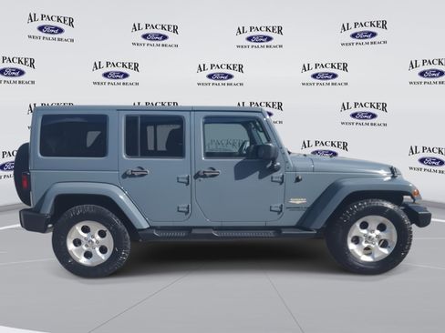 Used 2015 Jeep Wrangler Unlimited Sahara w/ Connectivity Group image 6
