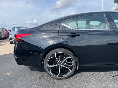 Used 2024 Nissan Altima 2.5 SR FWD image 27