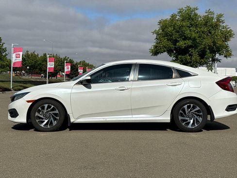 Used 2016 Honda Civic EX image 7