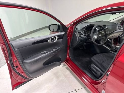 Used 2016 Nissan Sentra SV FWD image 7