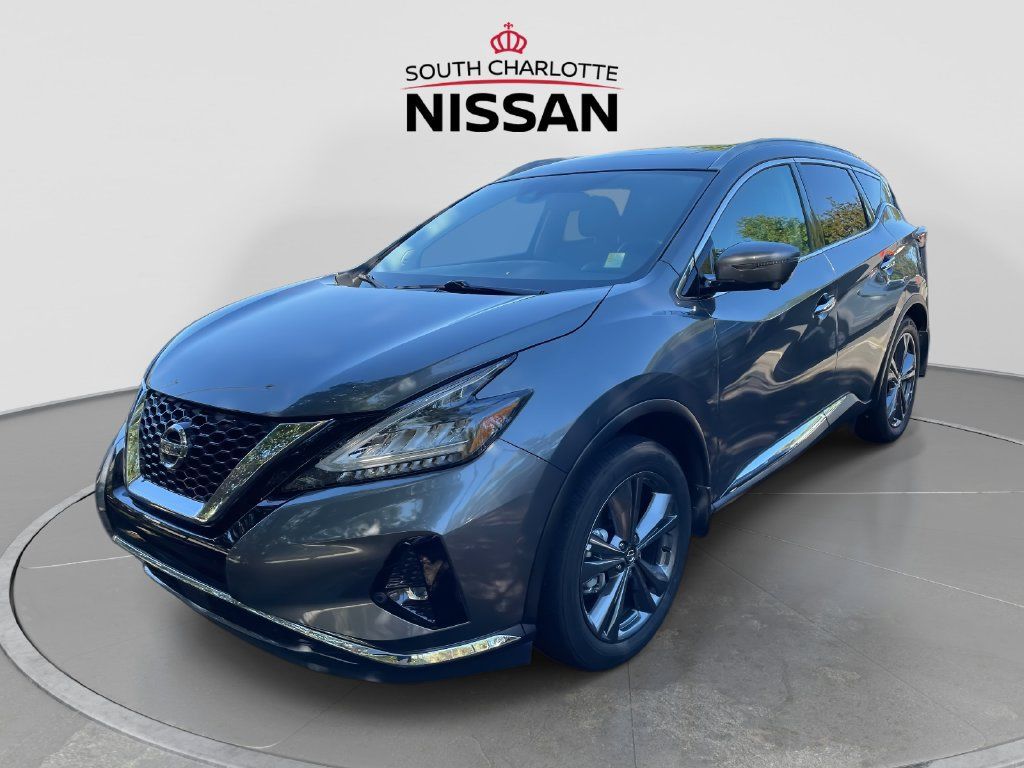 Used 2020 Nissan Murano Platinum FWD image 3