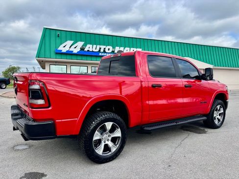 Used 2021 RAM 1500 Big Horn w/ Built-to-serve Edition image 6