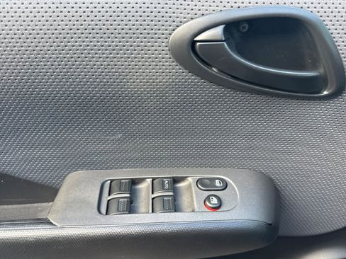 Used 2008 Honda Fit Sport image 10