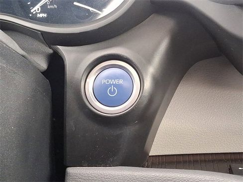 Used 2024 Toyota Sienna XLE image 24