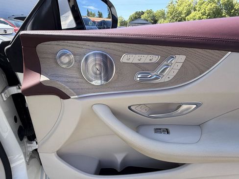 Used 2020 Mercedes-Benz E 450 4MATIC Cabriolet image 34