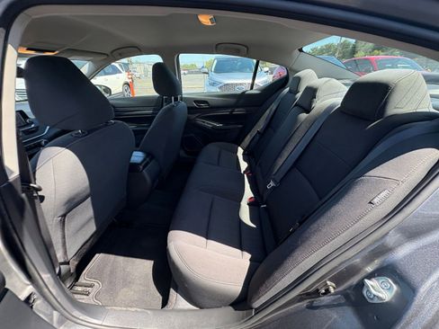Used 2023 Nissan Altima 2.5 S FWD image 24