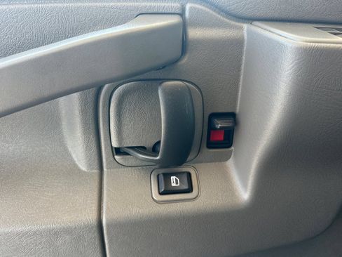 New 2026 Chevrolet Express 2500 w/ Communications Package RWD image 11
