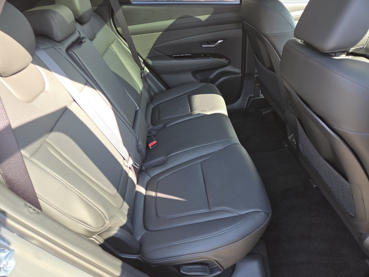 New 2026 Hyundai Tucson Limited AWD/4WD image 28