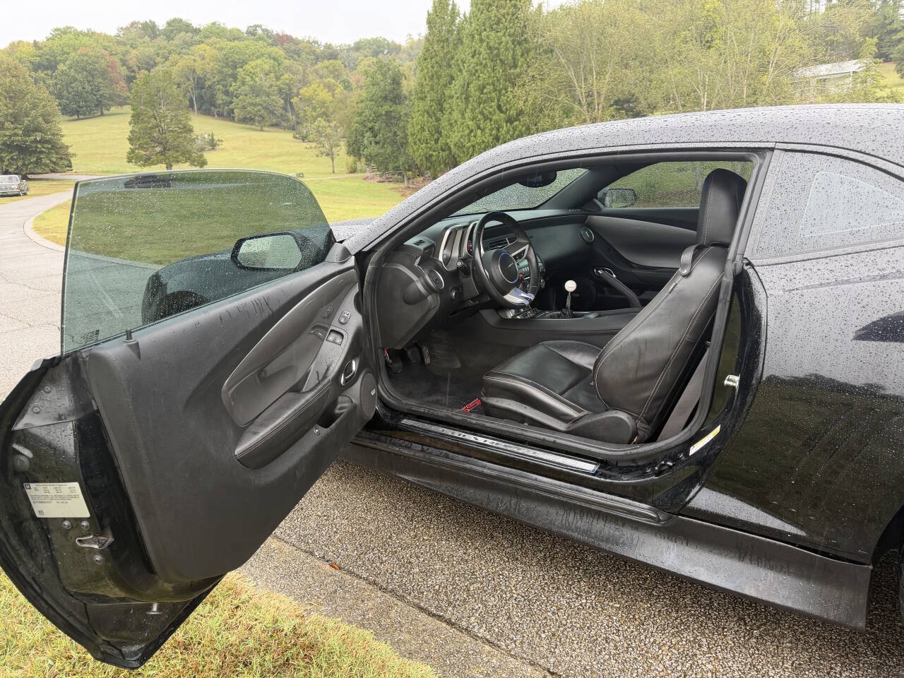 Used 2010 Chevrolet Camaro SS RWD image 12