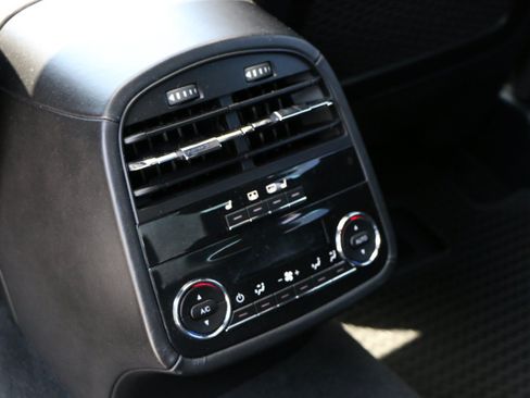 Used 2019 Maserati Quattroporte S GranSport Q4 AWD/4WD image 36