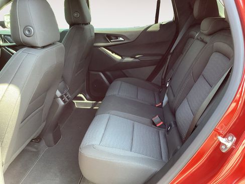 Used 2026 Chevrolet Equinox LT image 25