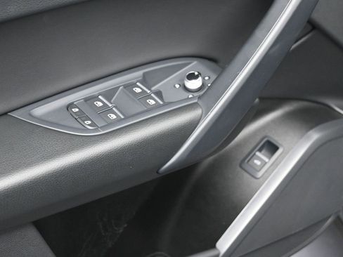 Used 2025 Audi Q5 2.0T Premium image 19