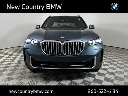 New 2026 BMW X5 xDrive40i w/ Premium Package image 2