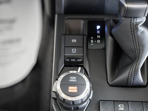 New 2025 Toyota 4Runner Limited image 28