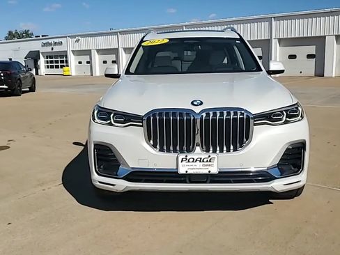 Used 2022 BMW X7 xDrive40i w/ Premium Package image 3