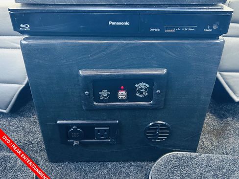 Used 2015 Ford Transit 150 130 Low Roof w/ Exterior Upgrade Package image 6