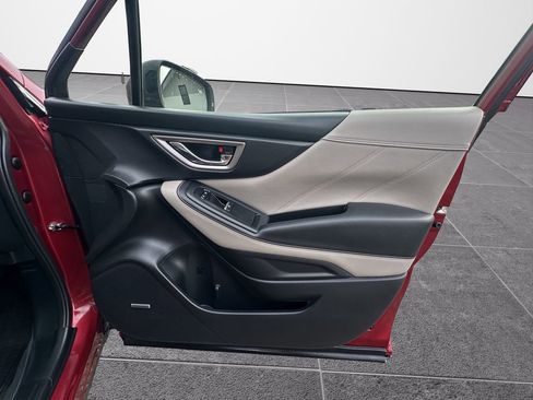 Used 2024 Subaru Forester Limited image 22