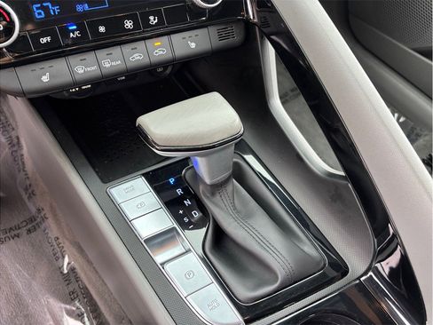 Used 2023 Hyundai Elantra SEL w/ Convenience Package image 33