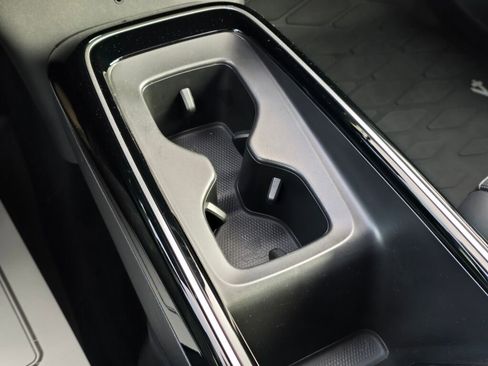 Used 2023 Volkswagen ID.4 Pro S image 28