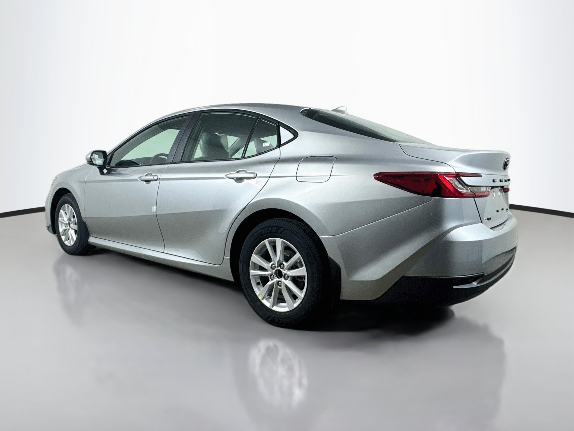 New 2027 Toyota Camry LE w/ Convenience Package FWD image 5