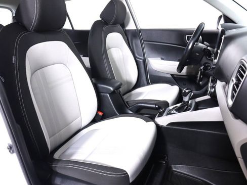 Used 2022 Hyundai Venue SEL w/ Cargo Package FWD image 35