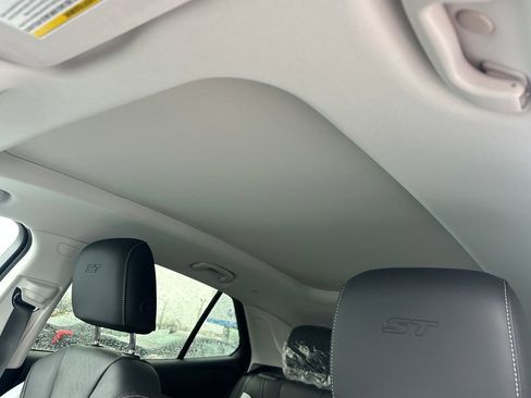 New 2026 Buick Envision Sport Touring image 14