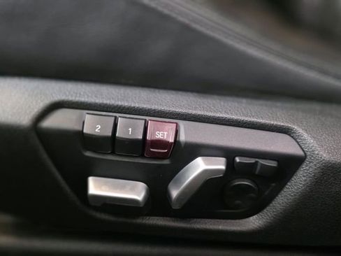 Used 2018 BMW M3 image 19