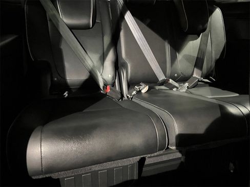 Used 2021 Honda Odyssey Touring image 21