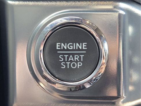 Certified 2025 Ford F150 King Ranch AWD/4WD image 21