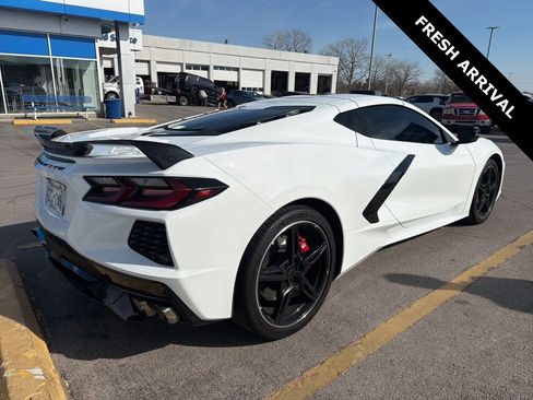 Used 2021 Chevrolet Corvette Stingray Coupe w/ Z51 Performance Package image 2