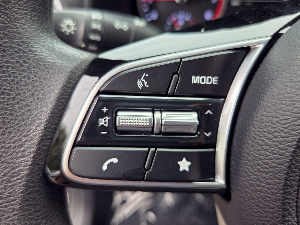 Used 2024 Kia Forte LXS w/ LXS Technology Package FWD image 20