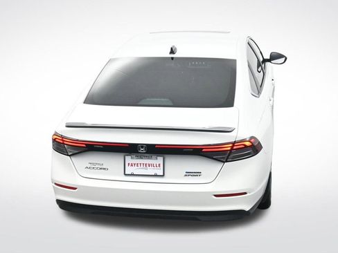 Used 2024 Honda Accord Sport image 17