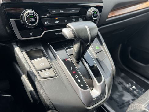 Used 2019 Honda CR-V Touring image 22