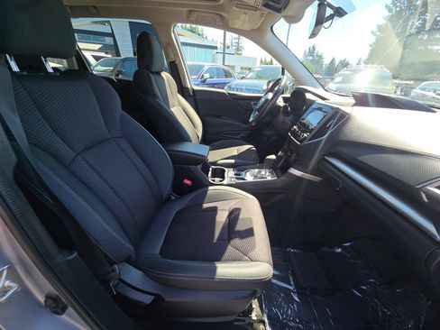 Used 2021 Subaru Forester Premium AWD/4WD image 11