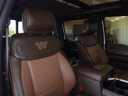 New 2025 Ford F350 King Ranch w/ Chrome Package image 44