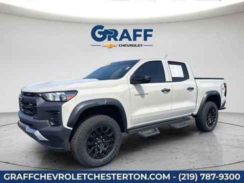 Used 2026 Chevrolet Colorado Trail Boss AWD/4WD image 13