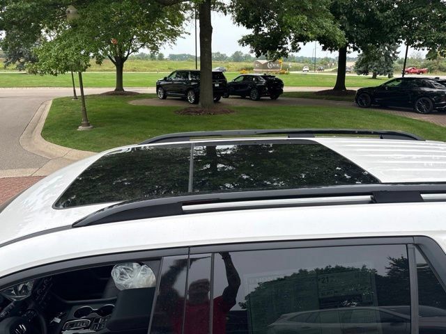 New 2026 Honda Pilot Black Edition image 5