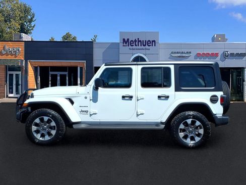 Used 2022 Jeep Wrangler Unlimited Sahara w/ Cold Weather Group AWD/4WD image 8