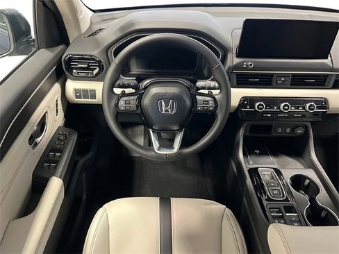 New 2026 Honda Pilot Touring image 24