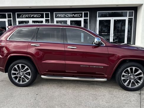 Used 2017 Jeep Grand Cherokee Overland image 6