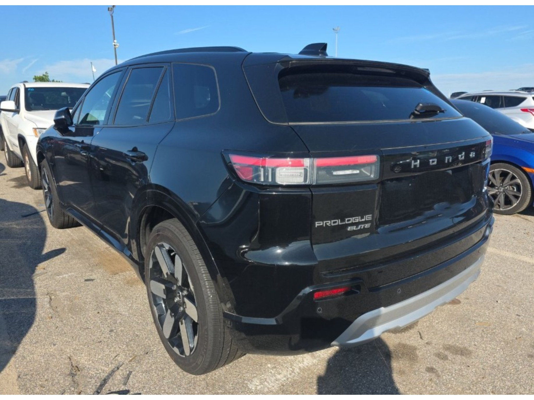 Used 2025 Honda Prologue Elite image 2