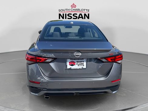 Used 2025 Nissan Sentra SR FWD image 5
