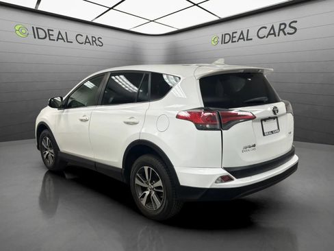 Used 2018 Toyota RAV4 XLE w/ All Weather Liner Package FWD image 7