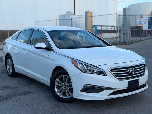 Used 2015 Hyundai Sonata SE FWD image 1