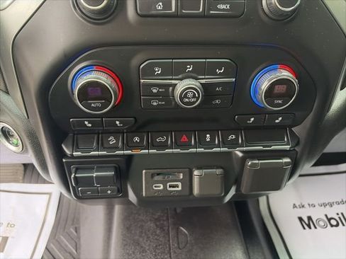 Used 2020 Chevrolet Silverado 1500 LT w/ All-Star Edition image 13